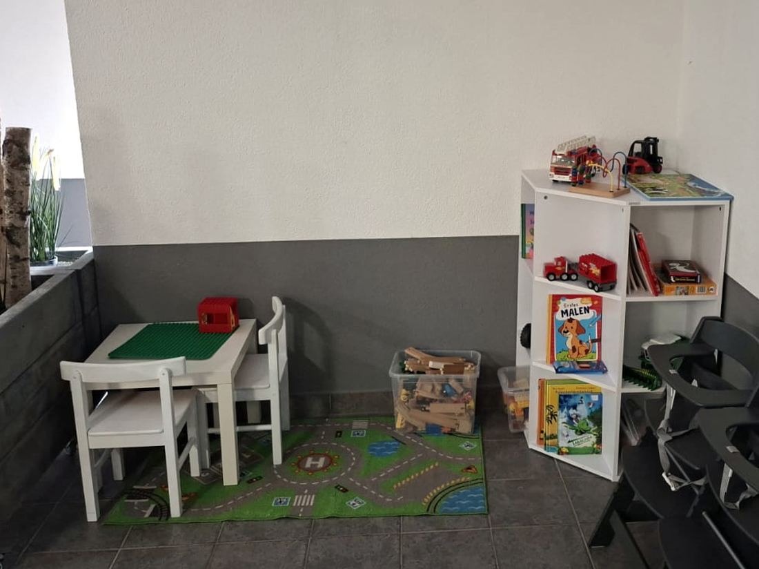 Spielecke für Kinder im Gastraum
